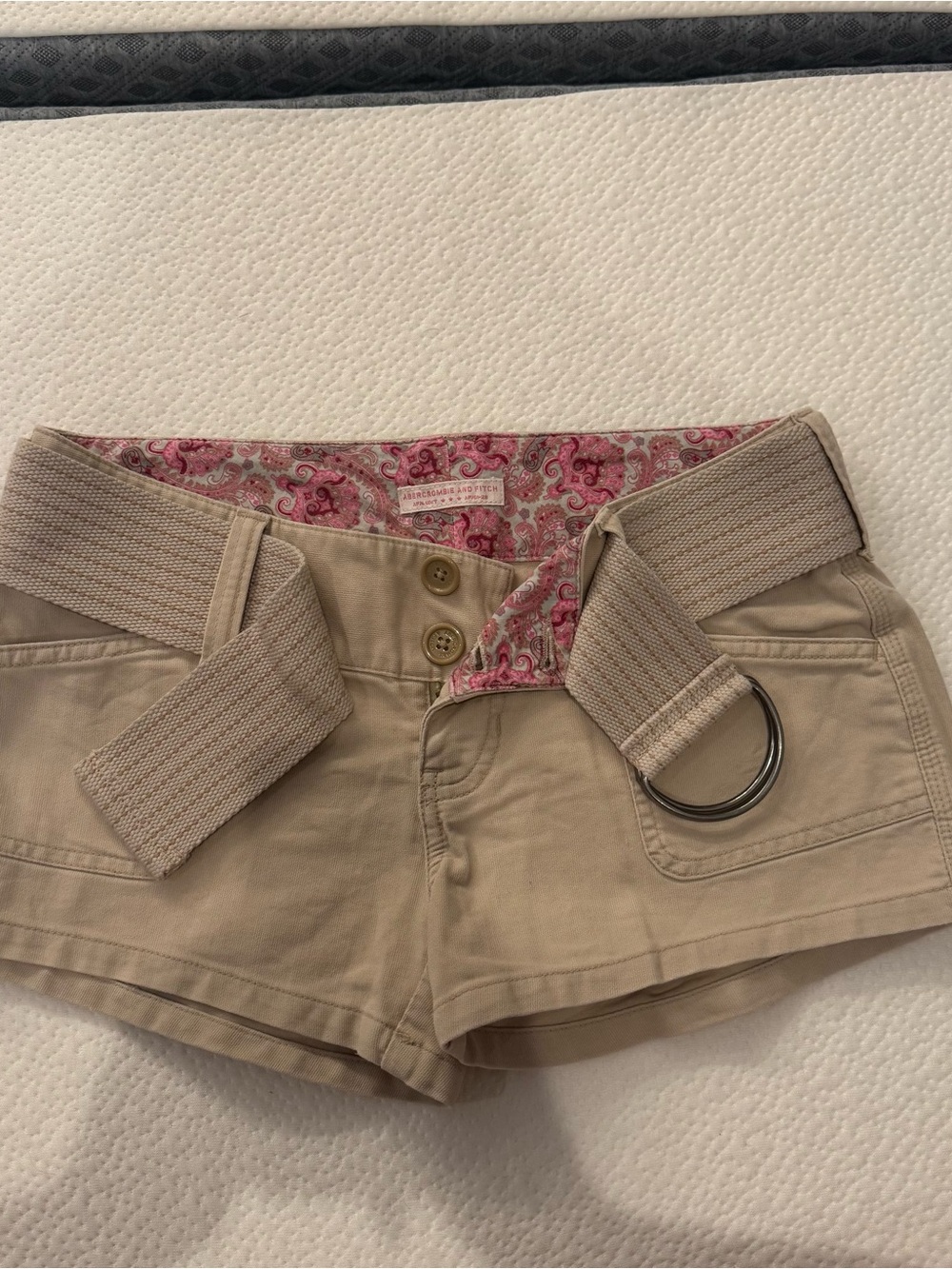 Abercrombie & Fitch Beige Women's Short Shorts with Woven Belt